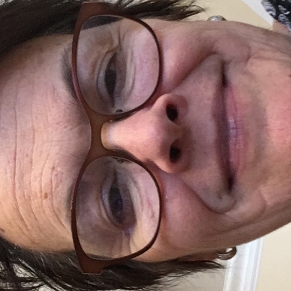 Meet your Posher, Val - Picture 1 of 1